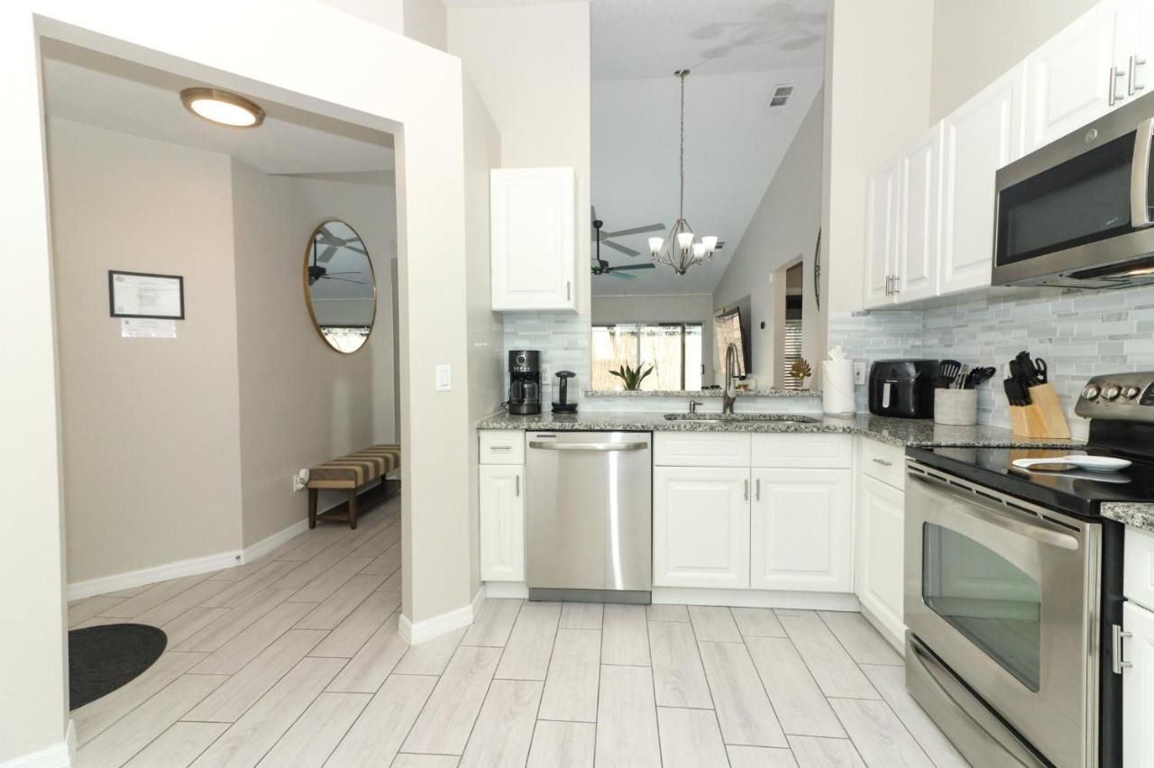 Lilys Stylish Villa Close To Disney Ideal For Long Stays Orlando Luaran gambar
